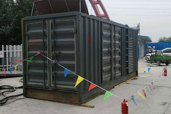 丁青发电机租赁空气滤清器多久更换一次？